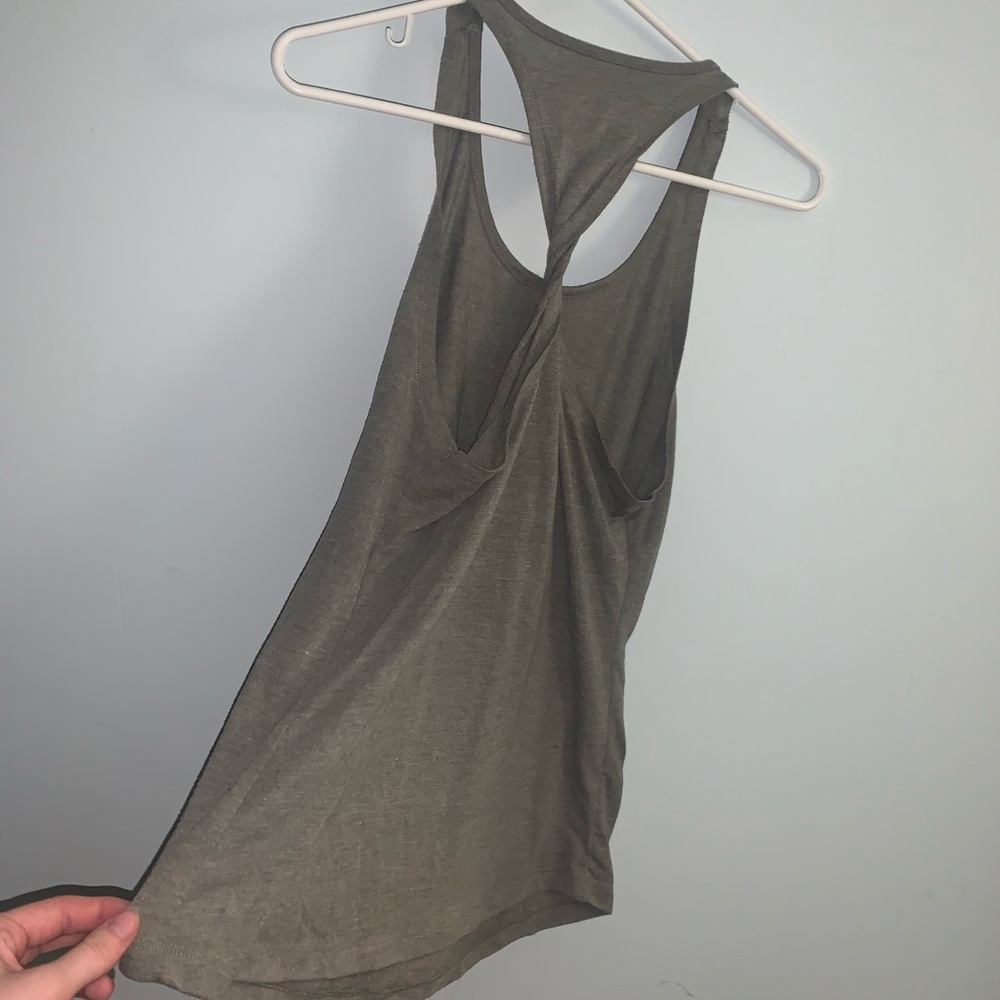Puma Tank Top - Picture 2 of 3